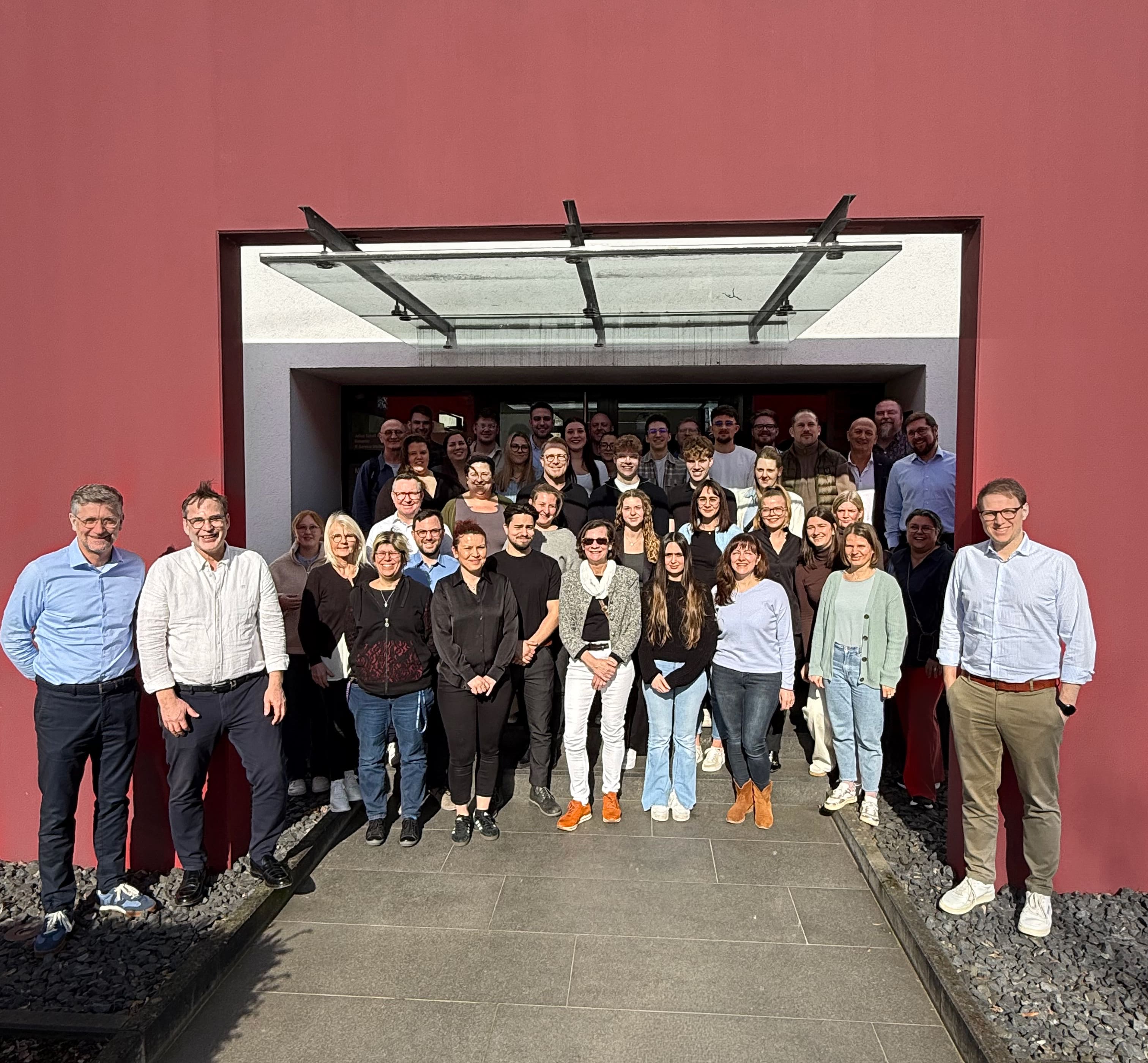 Wir wachsen weiter, werden Sie Teil unseres Teams!